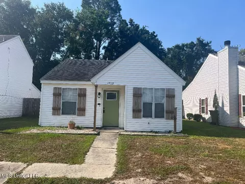 1719 James Buchanan Dr, Biloxi, MS 39531
