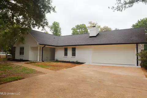 332 W Timber Ridge Ct, Ridgeland, MS 39157