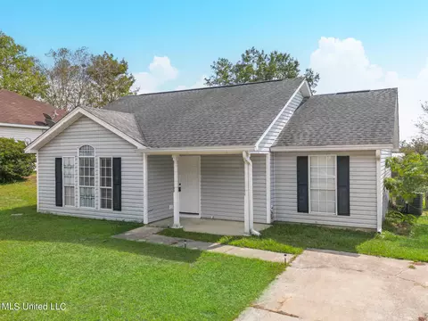 12084 5 Oaks Dr, Gulfport, MS 39503