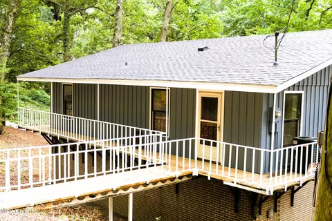 2551 Pine Dr, Hernando, MS 38632 photo 2