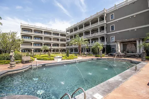 4640 Beach Blvd #A8, Gulfport, MS 39501