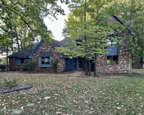 6090 Stafford Dr, Southaven, MS 38671