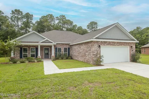 9501 Mallette Dr, Biloxi, MS 39532 photo 2