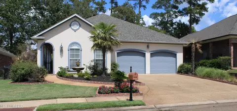 614 N Harbor Dr, Brandon, MS 39047 photo 1