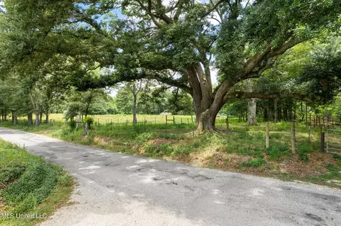 Nhn Hickory Grove Road, Lumberton, MS 39455