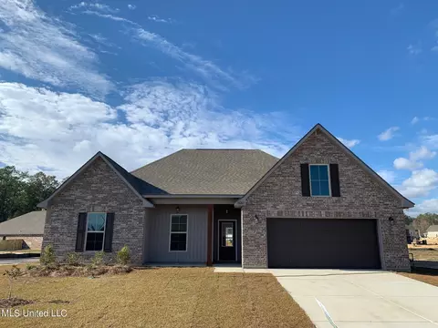 10267 Caroline Dr, Gulfport, MS 39503