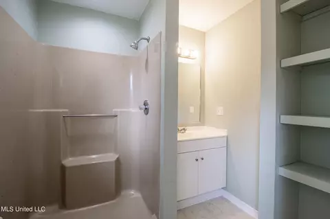 Bath - 924 E First St, Long Beach, MS 39560 photo 2 of 2