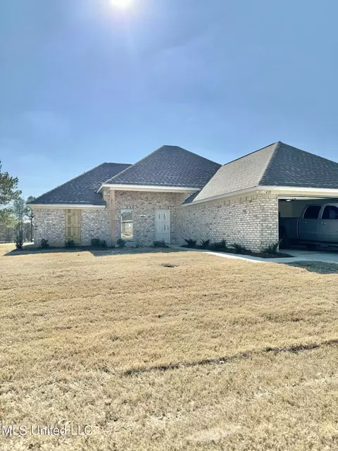 633 Westfield Dr, Pearl, MS 39208
