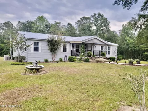4 Topaz Dr, Mchenry, MS 39561 photo 2