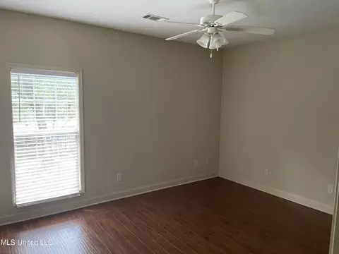451 Dunbar St, Jackson, MS 39216 photo 2