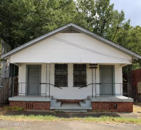 1818 Wilson St, Jackson, MS 39202 photo 1