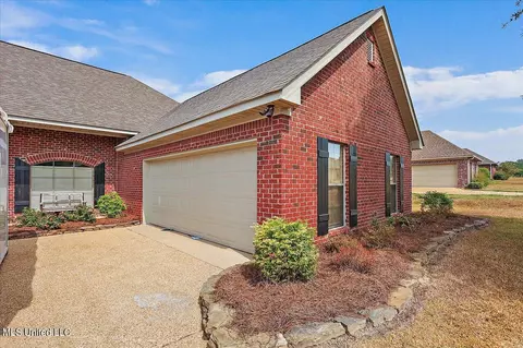 432 Rolling Hills Cir, Brandon, MS 39042 photo 2