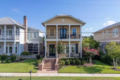 1808 15th St, Gulfport, MS 39501