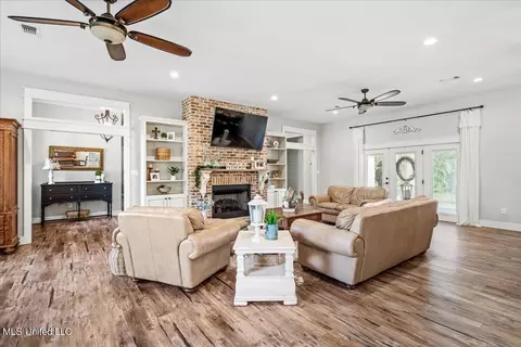 83 Derrick Rd, Wiggins, MS 39577 photo 6