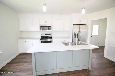 Kitchen - 116 Green Rd, Lucedale, MS 39452 photo 8 of 8