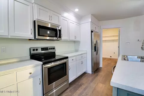 Kitchen - 116 Green Rd, Lucedale, MS 39452 photo 4 of 8