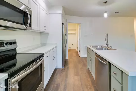 Kitchen - 116 Green Rd, Lucedale, MS 39452 photo 7 of 8