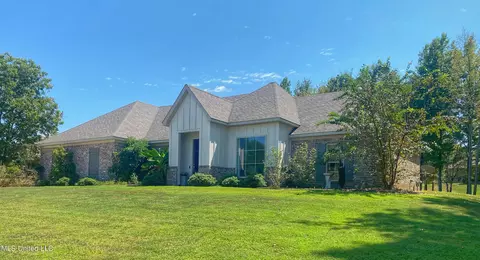 103 Tara Dr, Flora, MS 39071 photo 1