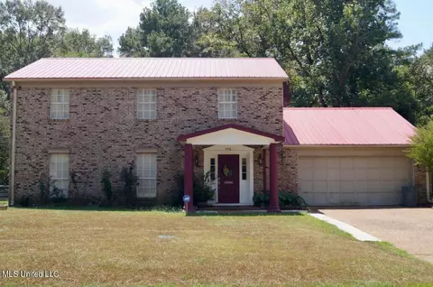 5011 Sunnyvale Dr, Jackson, MS 39211