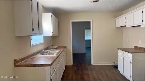 731 Randall St, Jackson, MS 39203 photo 2