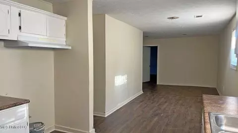 731 Randall St, Jackson, MS 39203 photo 5