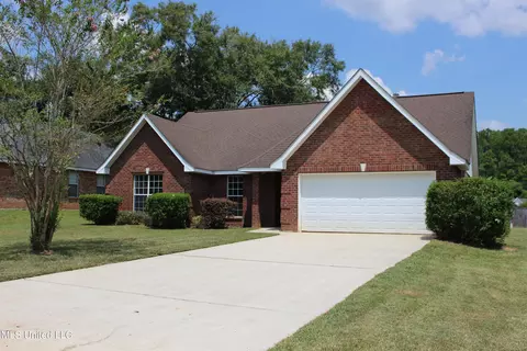 14207 Oak View Cir, Ocean Springs, MS 39565