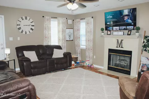 107 Percy Parker Rd, Lucedale, MS 39452 photo 4