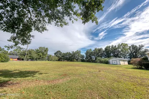 1105 Weeks Rd, Lucedale, MS 39452 photo 3
