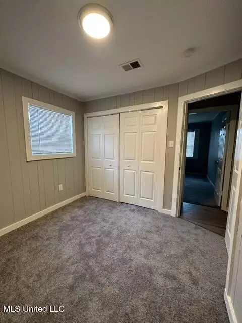 3323 E Lisa Dr, Pearl, MS 39208 photo 9