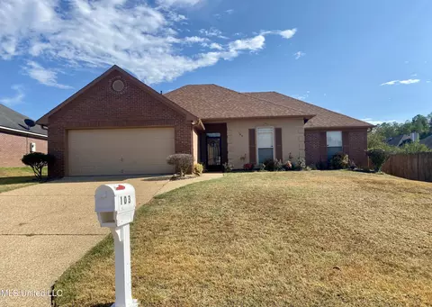 103 River Pointe Pl, Pearl, MS 39208
