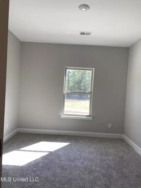 236 Vision Cir, Canton, MS 39046 photo 17