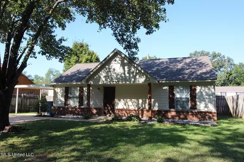 7027 Village Ln, Olive Branch, MS 38654