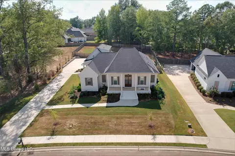 101 Brents Xing, Clinton, MS 39056