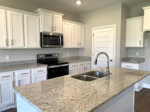 204 Vision Cv, Canton, MS 39046 photo 3