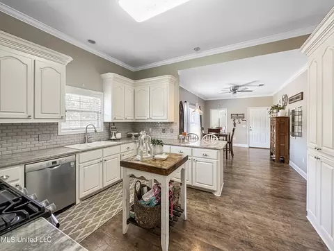 566 White Oak Rd, Florence, MS 39073 photo 13