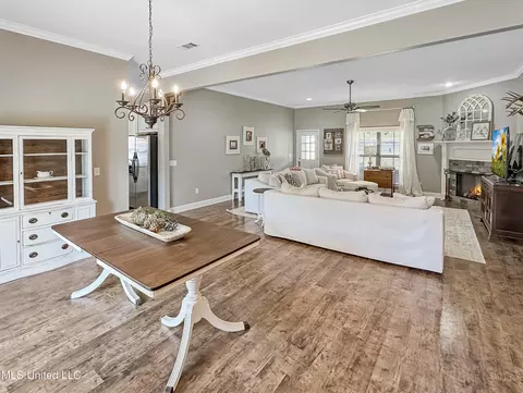 566 White Oak Rd, Florence, MS 39073 photo 7