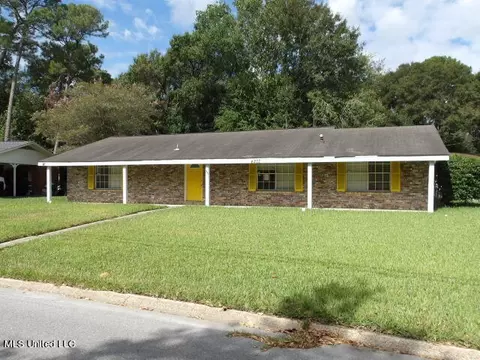 4207 Locksley Ave, Pascagoula, MS 39581