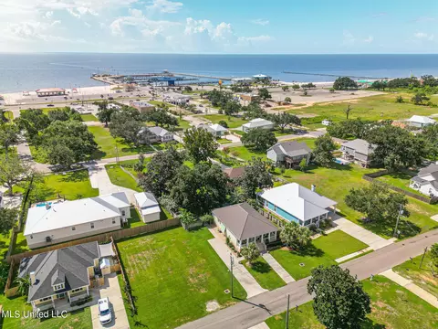 317 E Fourth St, Long Beach, MS 39560 photo 41