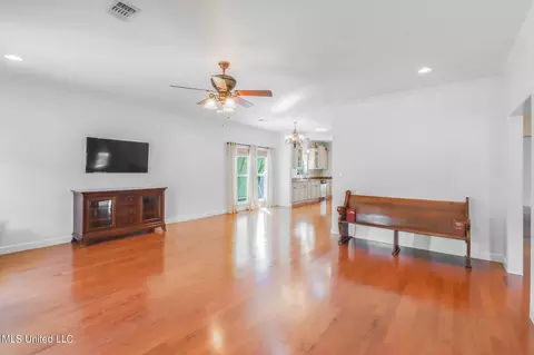 317 E Fourth St, Long Beach, MS 39560 photo 6