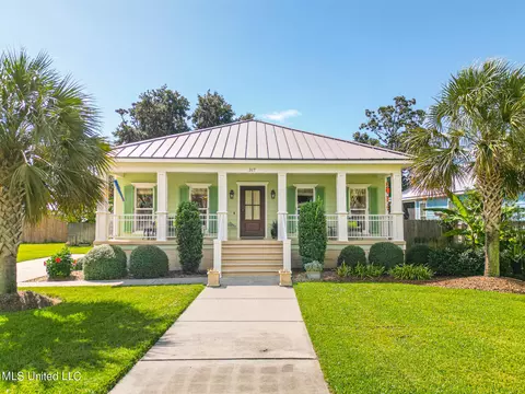 317 E Fourth St, Long Beach, MS 39560