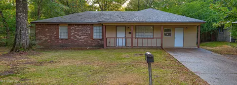 2919 Lakewood Dr, Jackson, MS 39212