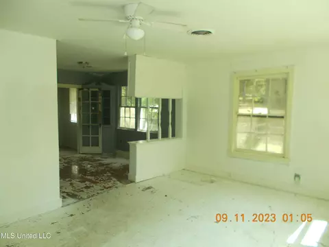 810 Valencia St, Jackson, MS 39204 photo 3