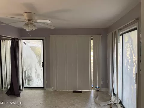 4504 Forest Park Dr, Jackson, MS 39211 photo 4
