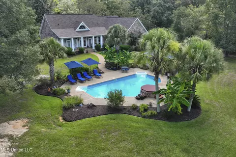 17501 Old River Rd, Vancleave, MS 39565