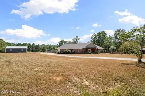 359 C Stringer Rd, Magee, MS 39111 photo 3