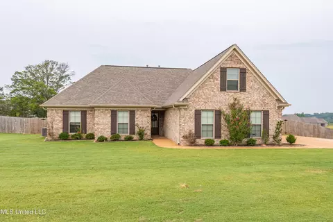 205 Eagle View Dr, Senatobia, MS 38668