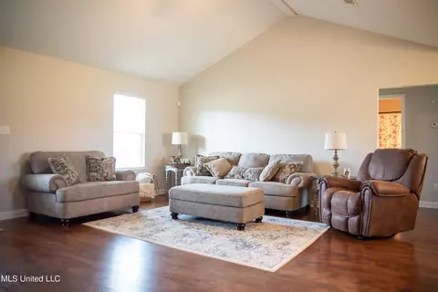 119 Meadow Lark Ln, Lucedale, MS 39452 photo 5