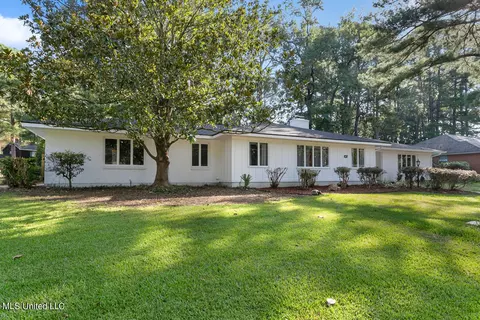 5146 Kaywood Dr, Jackson, MS 39211 photo 2