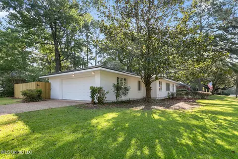 5146 Kaywood Dr, Jackson, MS 39211 photo 3