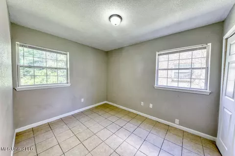 4513 General Mcarthur St, Moss Point, MS 39563 photo 19